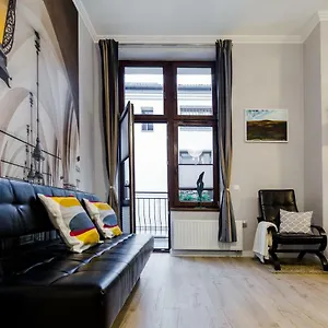  Apartment Kings Landing